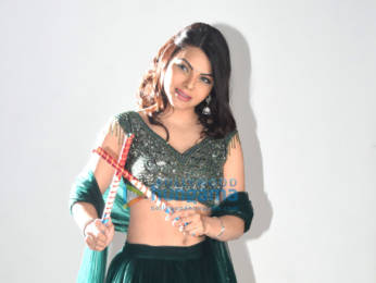 Photos: Sherlyn Chopra snapped during Navratri shoot