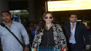 Photos: Sonam Kapoor Ahuja snapped at the airport