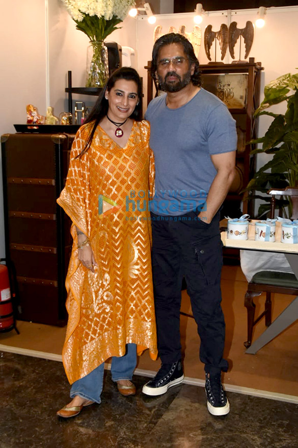 photos suniel shetty and mana shetty snapped at the araaish fund raising save the children india event 2