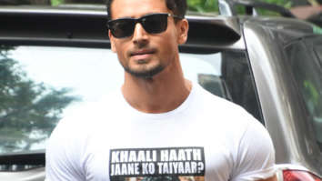 Hrithik Roshan and Tiger Shroff’s T-shirt War gets funnier
