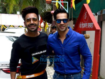 Photos: Varun Dhawan, Kartik Aaryan and others snapped at T-Series' Ganpati celebration