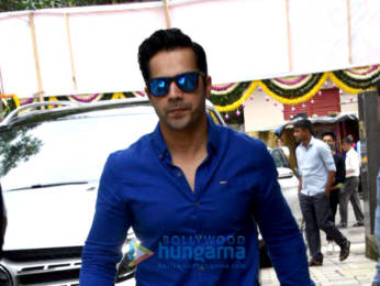 Photos: Varun Dhawan, Kartik Aaryan and others snapped at T-Series' Ganpati celebration