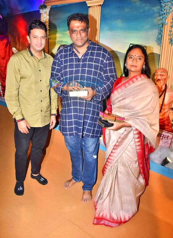 varun dhawan snapped at t series ganpati celebration 8
