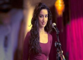 Shraddha Kapoor recreates the iconic jacket scene from Aashiqui 2, but not with Aditya Roy Kapoor