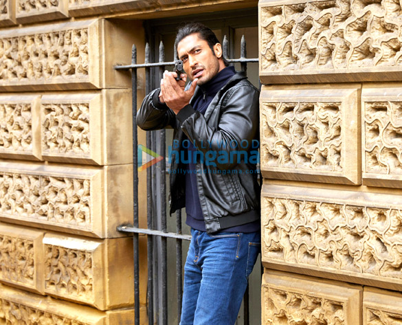 commando 3 4 2