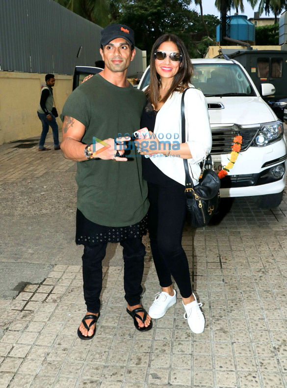 karan singh grover and bipasha basu snapped at pvr juhu 2