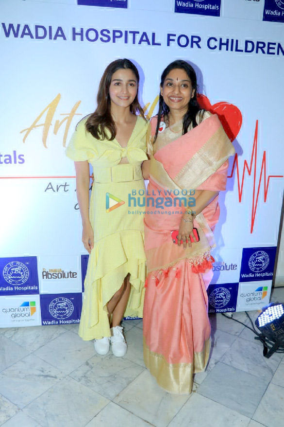 photos alia bhatt snapped at wadia hospital for art for the heart event 7