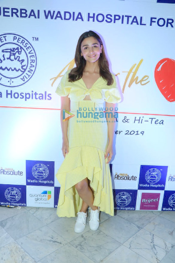 photos alia bhatt snapped at wadia hospital for art for the heart event 8
