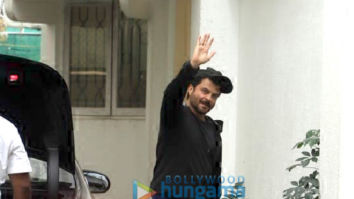 Photos: Anil Kapoor snapped in Juhu