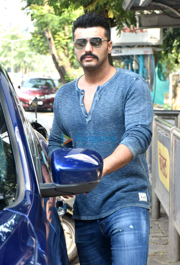 Photos: Arjun Kapoor spotted at a clinic in Juhu Photos: Arjun Kapoor spotted at a clinic in Juhu