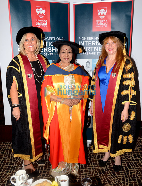 photos asha bhosle receives doctorate degree from university of salford in england 6