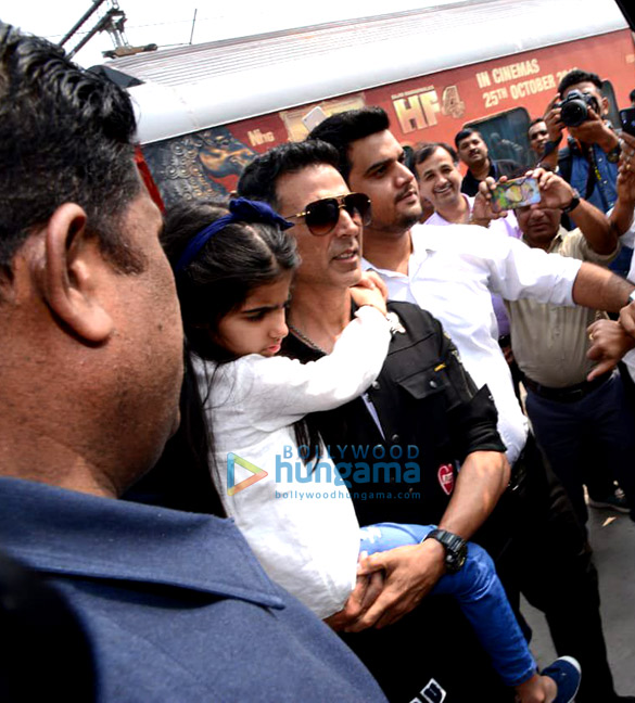 photos cast of housefull 4 snapped during promotions 3