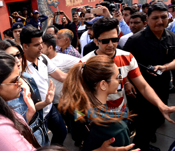 photos cast of housefull 4 snapped during promotions 4