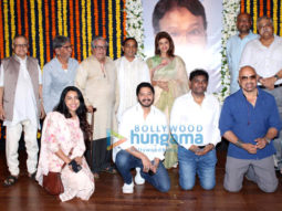 Photos: Celebs attend Viju Khote’s prayer meet Photos: Celebs attend Viju Khote’s prayer meet
