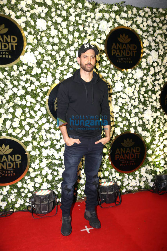photos celebs grace anand pandit diwali bash2 5