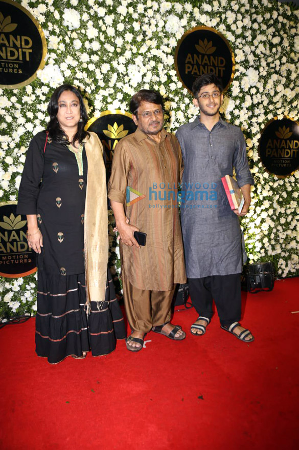 photos celebs grace anand pandit diwali bash4 15