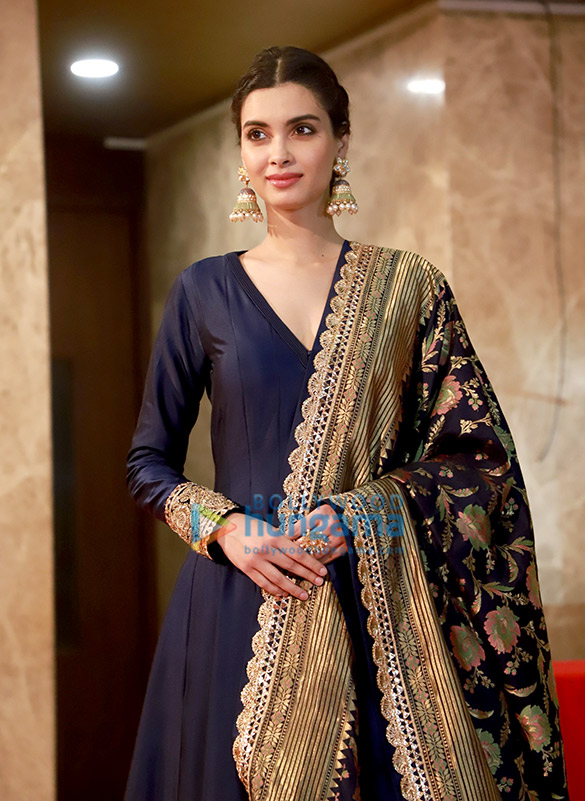photos celebs grace ramesh s tauranis diwali bash 33