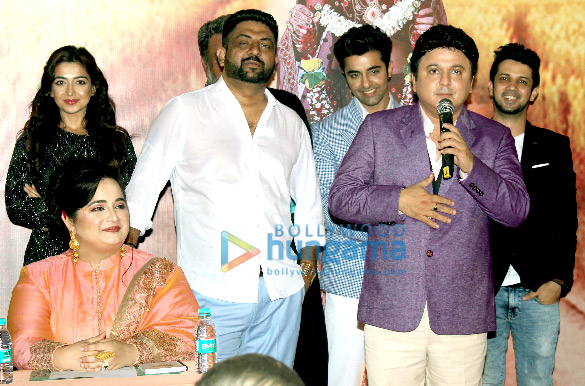 photos celebs grace mahurat of hindi film mahi 4