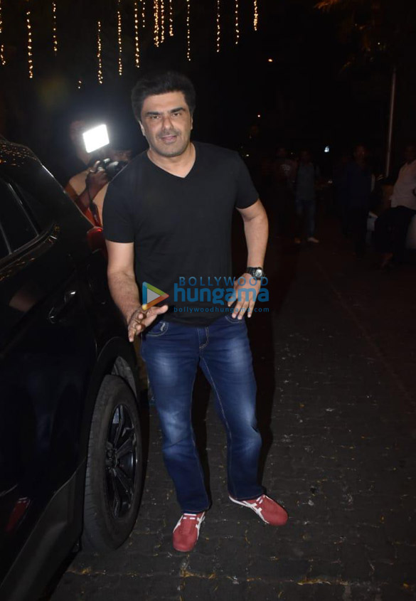 photos celebs snapped celebrating karwa chauth 010111 1