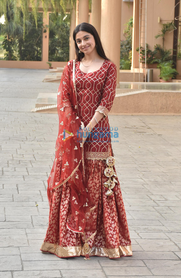 photos celebs snapped celebrating karwa chauth 4