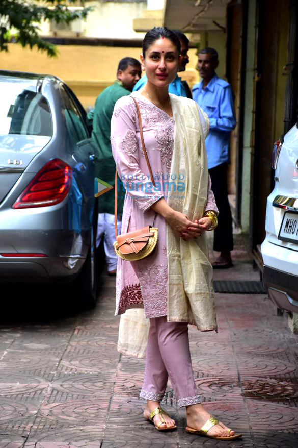 photos kareena kapoor khan and taimur ali khan spotted at karishma kapoors office in khar 4