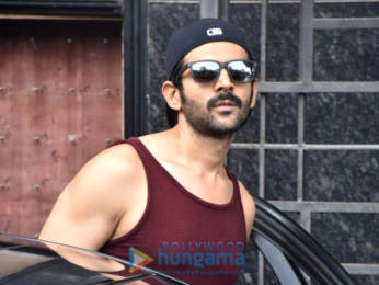Photos: Kartik Aaryan snapped at the gym in Juhu