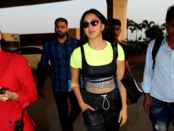 Photos: Kiara Advani, Disha Patani, Arjun Kapoor and Aditya Roy Kapur snapped at the airport