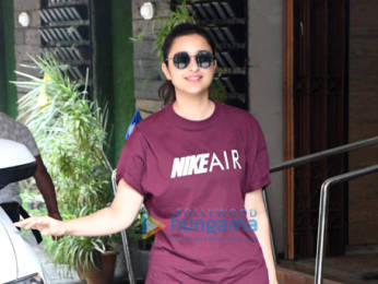 Photos: Parineeti Chopra spotted at Khar gymkhana
