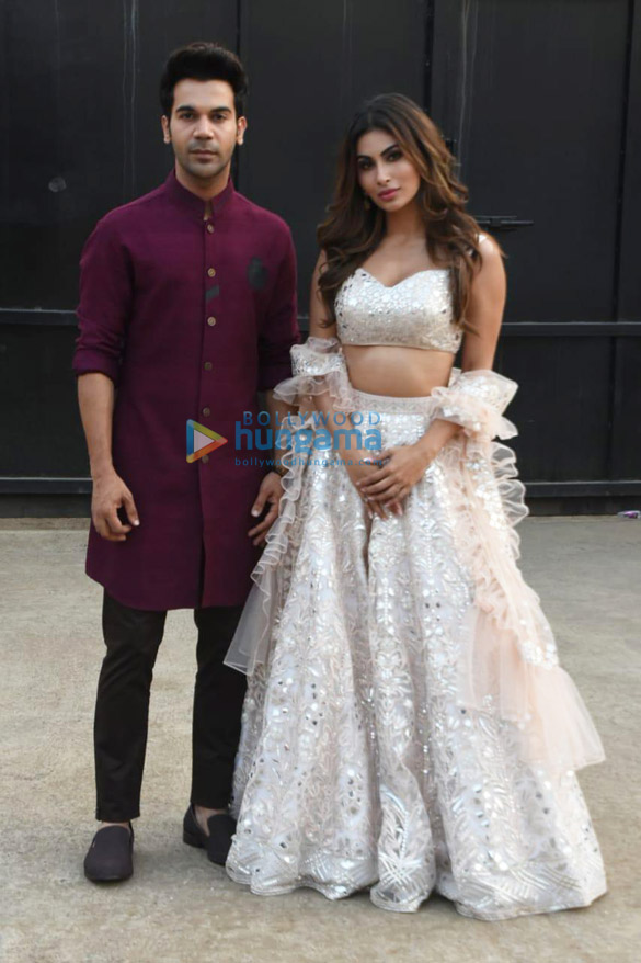 photos rajkummar rao and mouni roy snapped on sets of nach baliye 9 promoting their film made in china 5