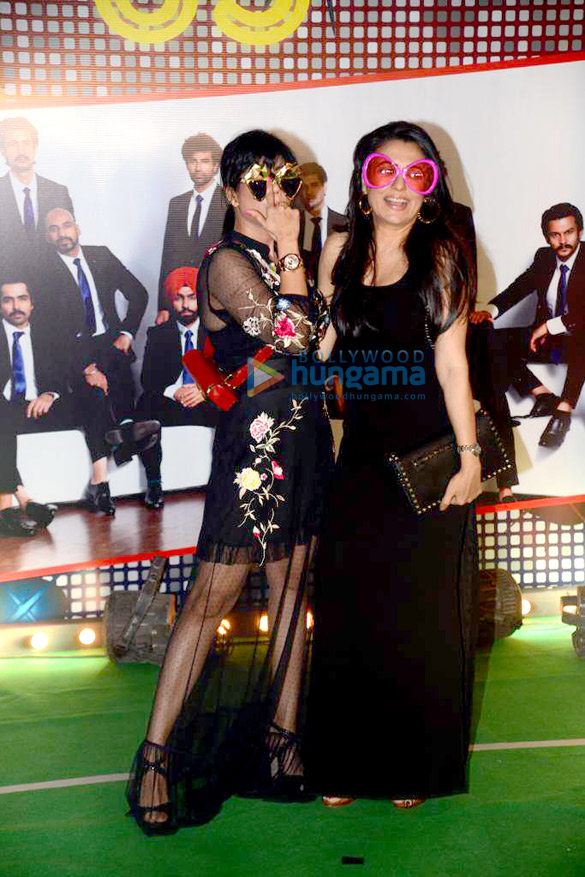 photos ranveer singh deepika padukone and others grace the wrap up party of 832 5