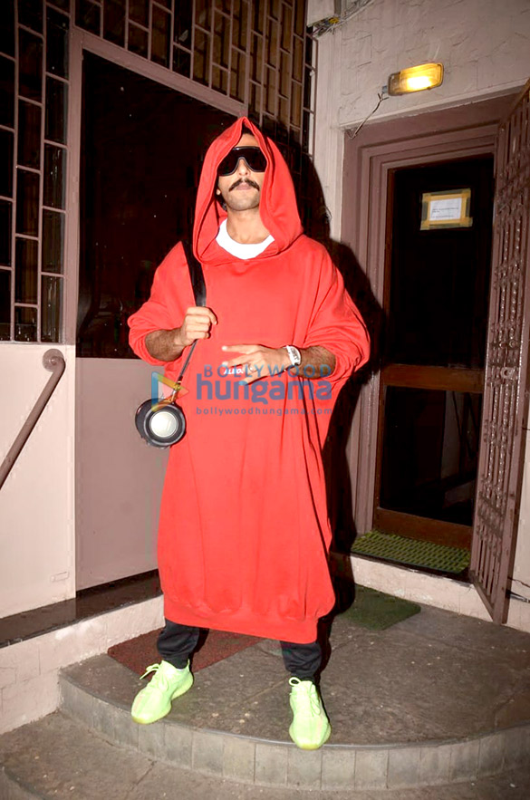 photos ranveer singh snapped at a dubbing studio in bandra 2