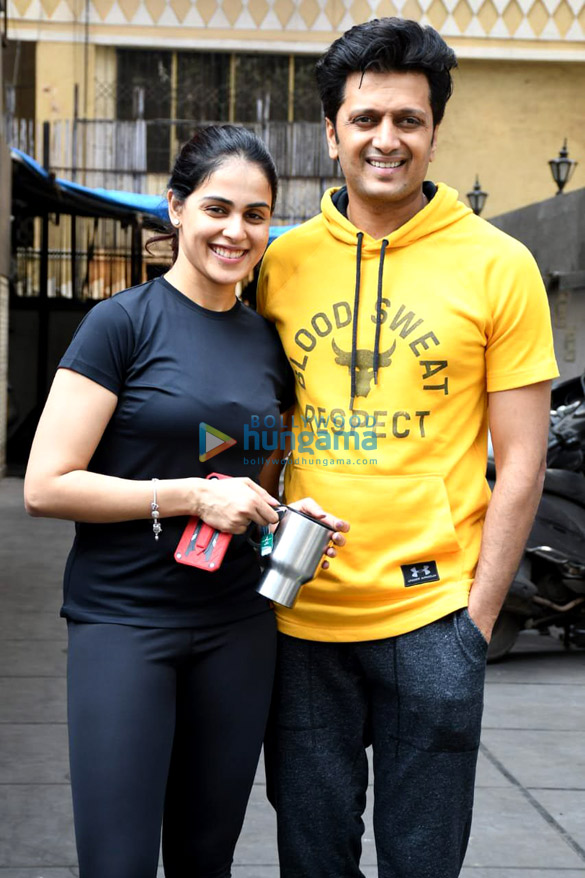 Photos: Riteish Deshmukh and Genelia Dsouza spotted at the gym Photos: Riteish Deshmukh and Genelia Dsouza spotted at the gym