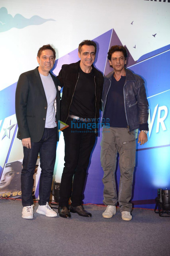 Photos: Shah Rukh Khan snapped at PVR, Saket in New Delhi