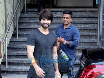 Photos: Shahid Kapoor spotted at the gym in Juhu