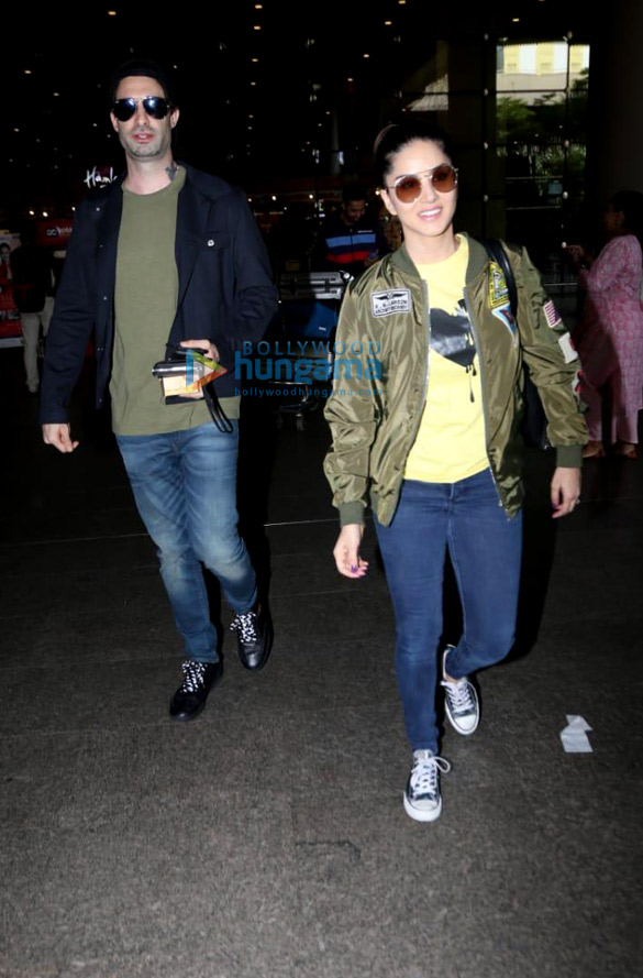 photos sunny leone sania mirza and others snapped at the airport 1