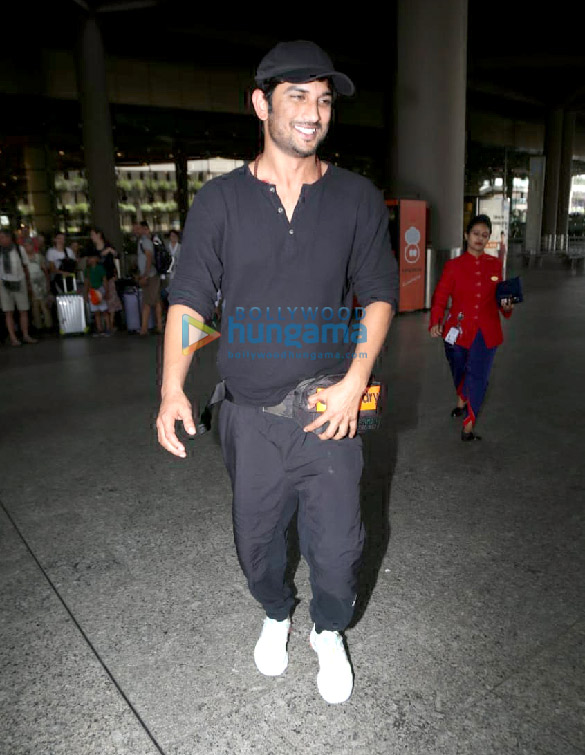 photos sushant singh rajput sonam kapoor ahuja and anand ahuja snapped at the airport 3