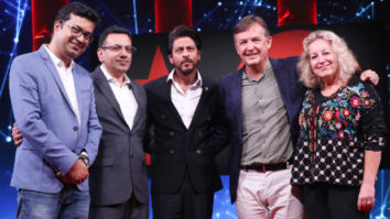 Shah Rukh Khan & TED Talks India take an important pledge of ‘No Plastic’ at the show launch