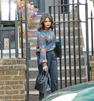 Movie stills of the movie The Sky Is Pink