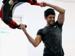 Toofan: Farhan Akhtar kickstarts shooting in Dongri