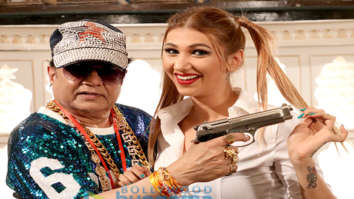 on the sets of the movie Vo Meri Student Hai