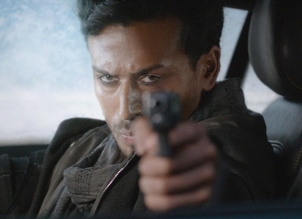 Box Office - Hrithik Roshan and Tiger Shroff's War keeps its hold in theaters, set to grow again on Monday Box Office - Hrithik Roshan and Tiger Shroff's War keeps its hold in theaters, set to grow again on Monday
