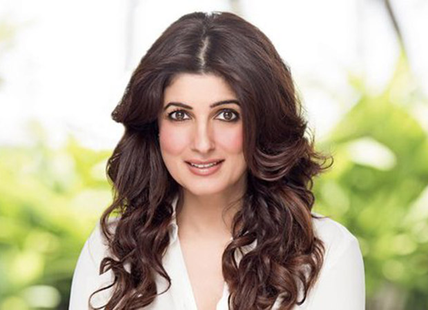 A cancer-stricken fan writes to Twinkle Khanna, she tears up and responds