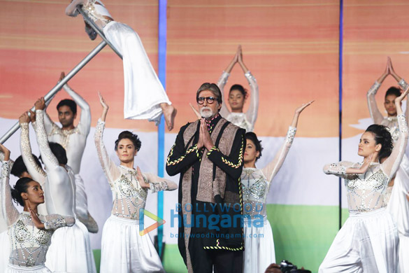 photos amitabh bachchan pays tribute to 2611 heroes 2