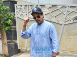 Photos: Anil Kapoor spotted at a clinic in Juhu