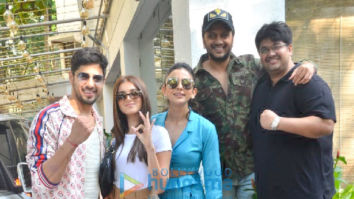 Photos: Cast of Marjavaan snapped during the screening at Sunny Super Sound