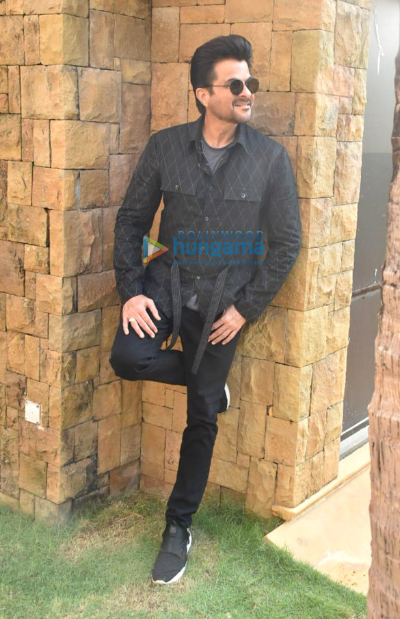 photos cast of pagalpanti snapped promoting their film 2 2