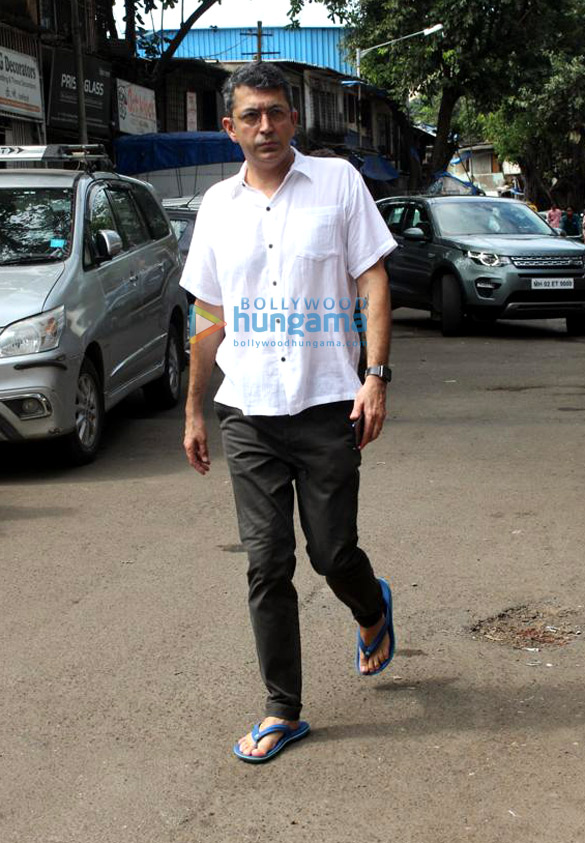photos celebs attend champak jains funeral 4