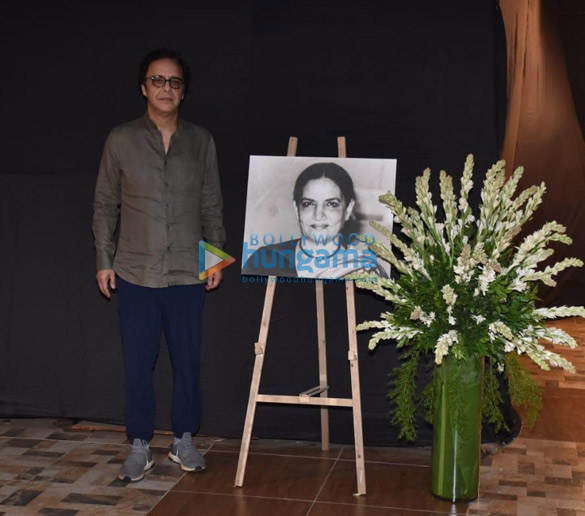 photos celebs attend the prayer meet for shabana azmis mother shaukat kaifi 119 9