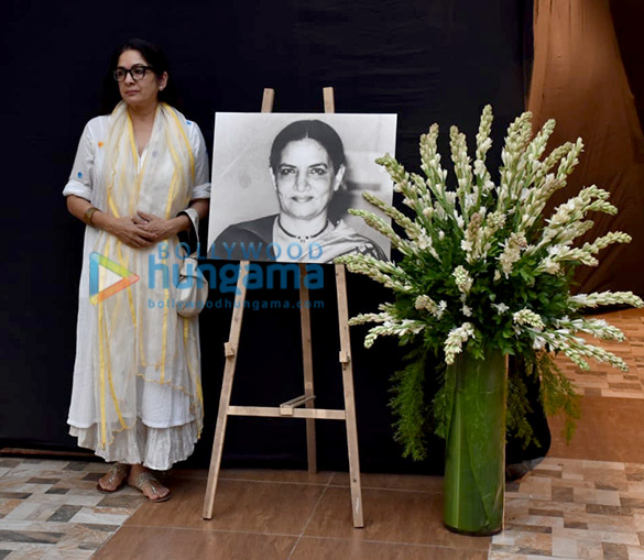 photos celebs attend the prayer meet for shabana azmis mother shaukat kaifi 2