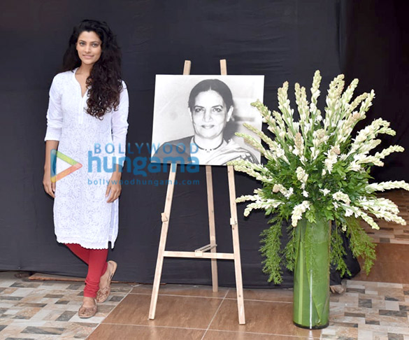 photos celebs attend the prayer meet for shabana azmis mother shaukat kaifi 8